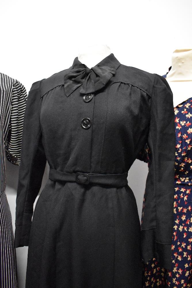 Two 1930s/1940s day dresses, one of black and white crepe in a larger size and one in black wool - Image 3 of 16