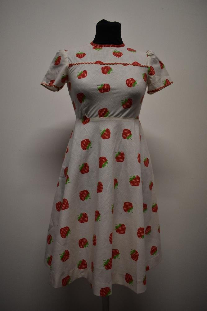 A 1950s/60s cotton dress, having strawberry print with red polka dot piping and Ric-Rac detail, back - Image 2 of 6