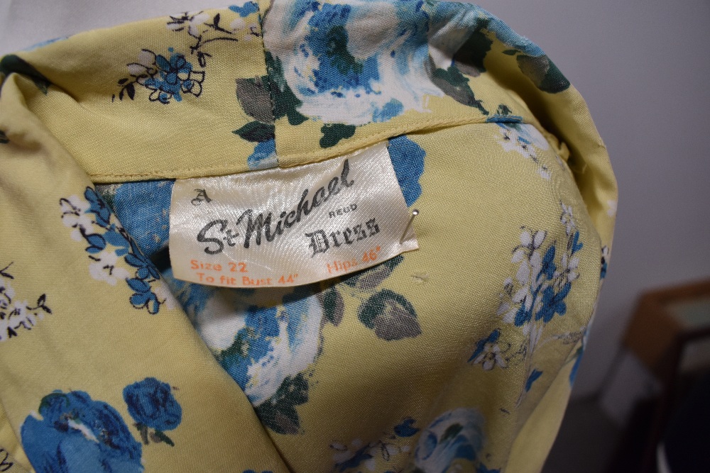 A 1940s St Michael floppy floral cotton day dress, having buttons to front and yellow ground with - Image 9 of 9