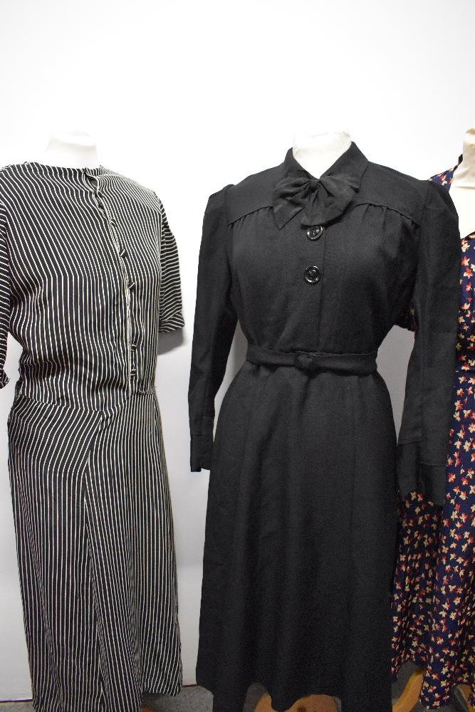 Two 1930s/1940s day dresses, one of black and white crepe in a larger size and one in black wool - Image 6 of 16