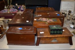 A variety of wooden boxes, including Art Deco boxes, Tunbridge ware marquetry box with castle scene,