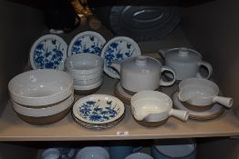 A mixed lot of Midwinter, including Midwinter 'Spring' plates with blue floral design and