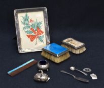 A selection of silver and white metal items, to include a late 19th/early 20th century Chinese