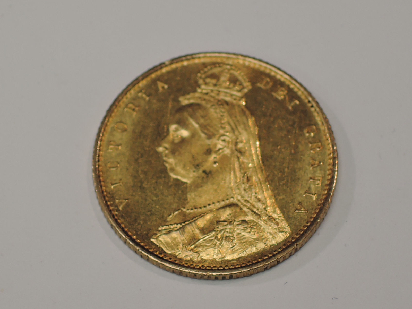 A Queen Victoria 1887 Gold Half Sovereign, Shield Back, Jubilee Head, Royal Mint, appears in very - Image 2 of 2