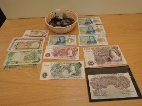 A collection of Eight GB Bank Notes, Ten Shilling 1940 X17E 818416 Mauve KO Peppiatt, 1967 D24N