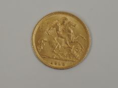 A 1915 George V Gold Half Sovereign, Royal Mint