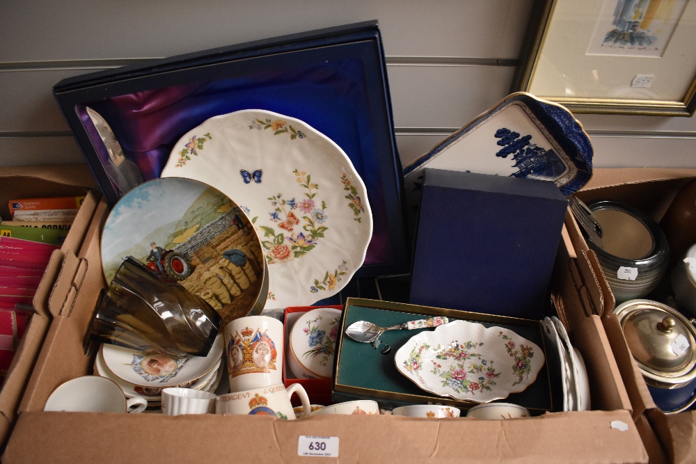 A selection of boxed items including an Aynsley 'Cottage Garden' cake plate and server, two