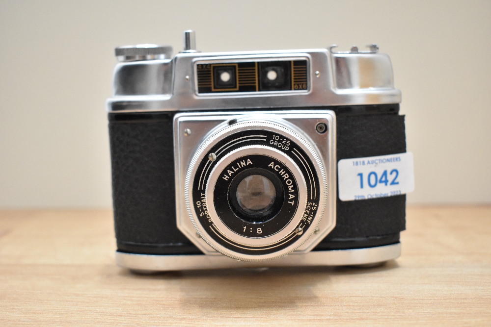 A Halina 6-4 camera with a Halena 1:8 lens along with a Cosina Cosinon-S 50mm 1:2 lens, a Optomax - Image 2 of 4