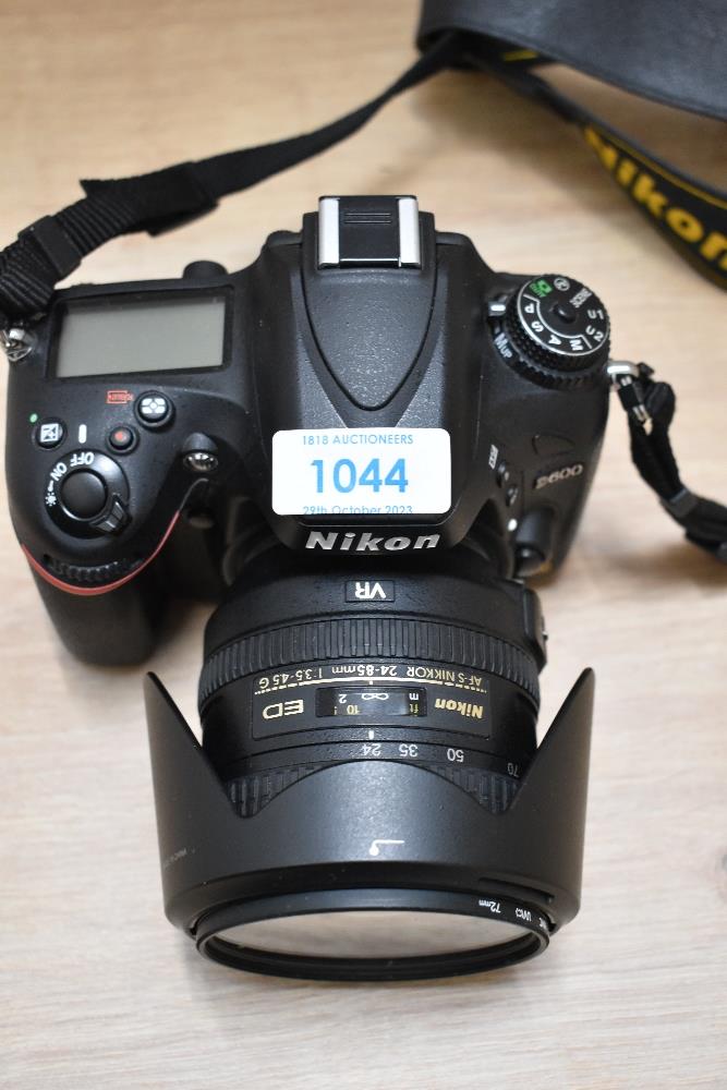 A Nikon D600 digital camera with AF-S Nikkor 24-85mm 1:3,5-4,5G lens, boxed with battery and - Image 3 of 4