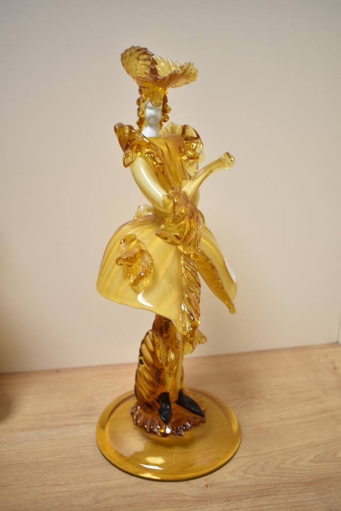 A pair of vintage amber Murano glass figurines by Franco Toffolo. - Image 3 of 5