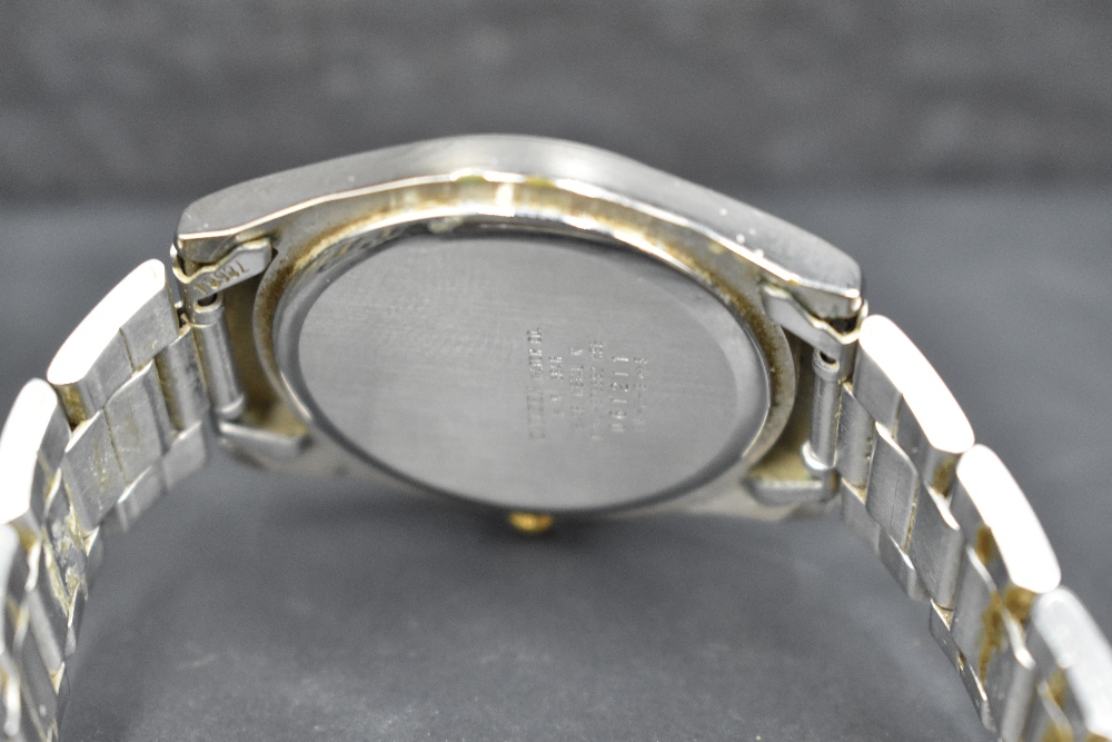 A gent's Citizen Eco Drive WR50 wrist watch no:EO30-S78682, serial no: 061211, having baton - Image 3 of 3
