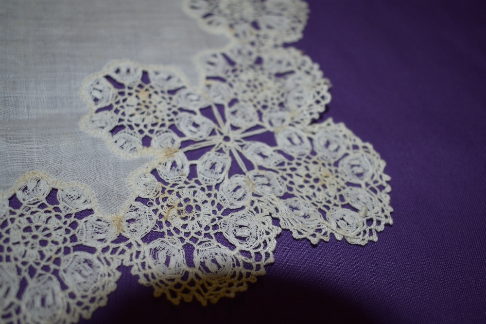 A Victorian lace collar and a similar smaller example, sold alongside and intricately edged - Image 8 of 8