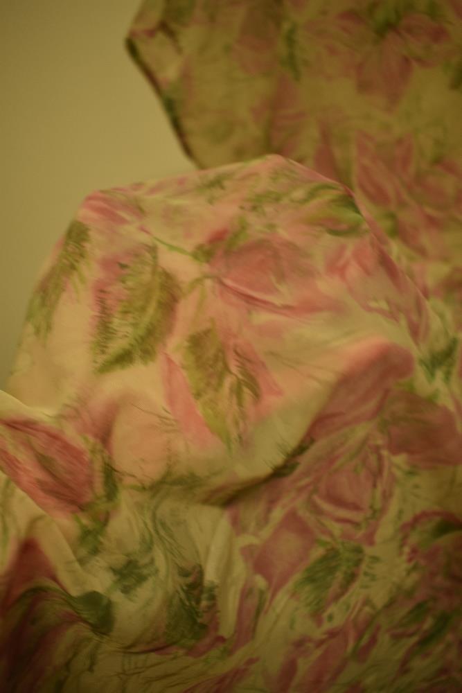 A late 1940s/early 1950s semi sheer day dress, having floral pattern, larger size. - Image 6 of 6