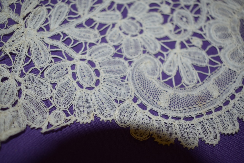 A Victorian lace collar and a similar smaller example, sold alongside and intricately edged - Image 4 of 8