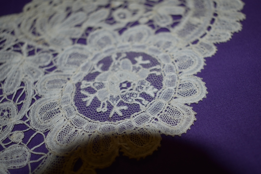 A Victorian lace collar and a similar smaller example, sold alongside and intricately edged - Image 3 of 8