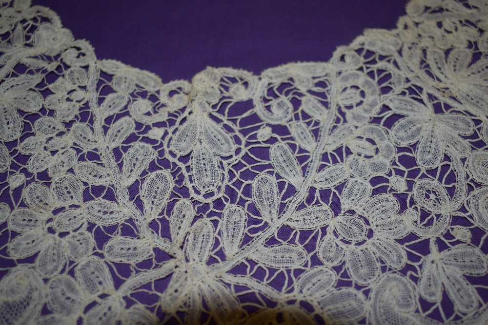 A Victorian lace collar and a similar smaller example, sold alongside and intricately edged - Image 2 of 8