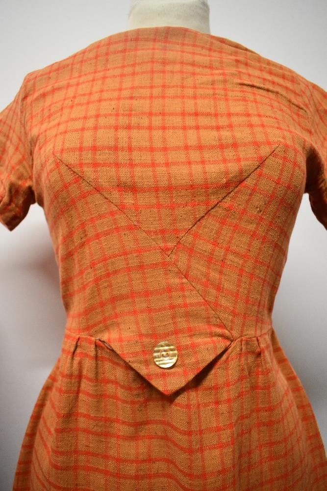 A vintage late 1950s/ early 60s plaid 'Dri-Don Dan Rivers fabric' day dress and two 1960s dresses. - Image 6 of 7