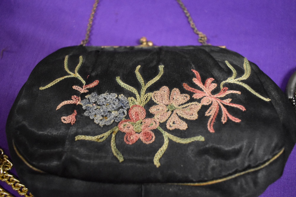 Four vintage evening bags, including 1920s embroidered satin bag, 30s sequinned bag and Italian made - Image 4 of 5