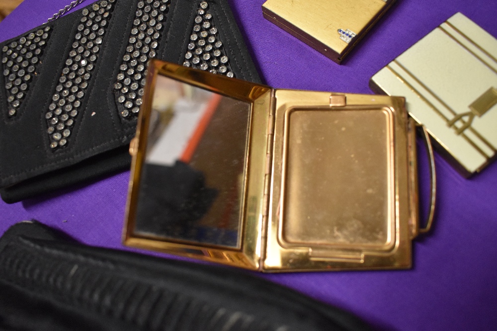 Two vintage evening bags and a trio of compacts, one monogrammed 'AB'. - Image 3 of 6