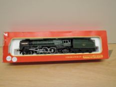 A Hornby 00 gauge 4-6-2 Oliver Cromwell 70013 Loco & Tender, part boxed, missing cellophane and