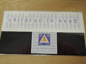 GB 1985, CHILDREN IN NEED PRIVATE ISSUE PRESENTATION PACK WITH PUDSEY BEAR MINIATURE SHEET Private