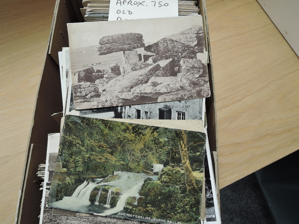 POSTCARDS, BOX OF APX 750 DEVON & CORNWALL POSTCARDS Box with an estimated or so 750 postcards - Image 2 of 3