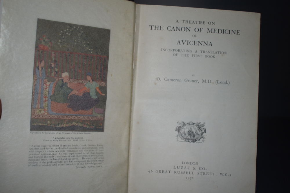 Medical History. Gruner, O. Cameron - A Treatise on The Canon of Medicine of Avicenna. London: Luzac - Image 2 of 2