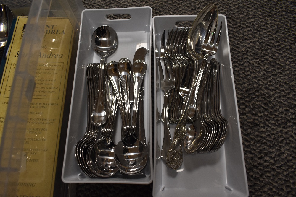A box of stainless steel cutlery, by Sant' Andrea of Italy - Image 2 of 3
