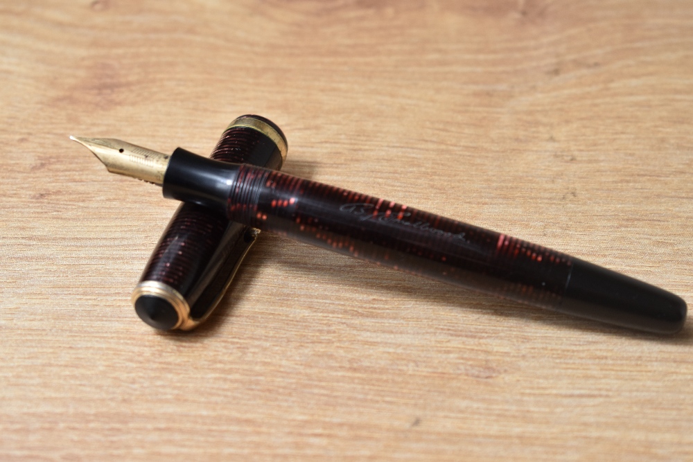 A Parker Major Long Vacumatic in burgundy with single broad band to the cap having Parker 14k nib. - Image 2 of 5
