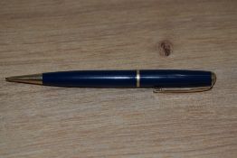 A Parker Duofold propelling pencil in blue