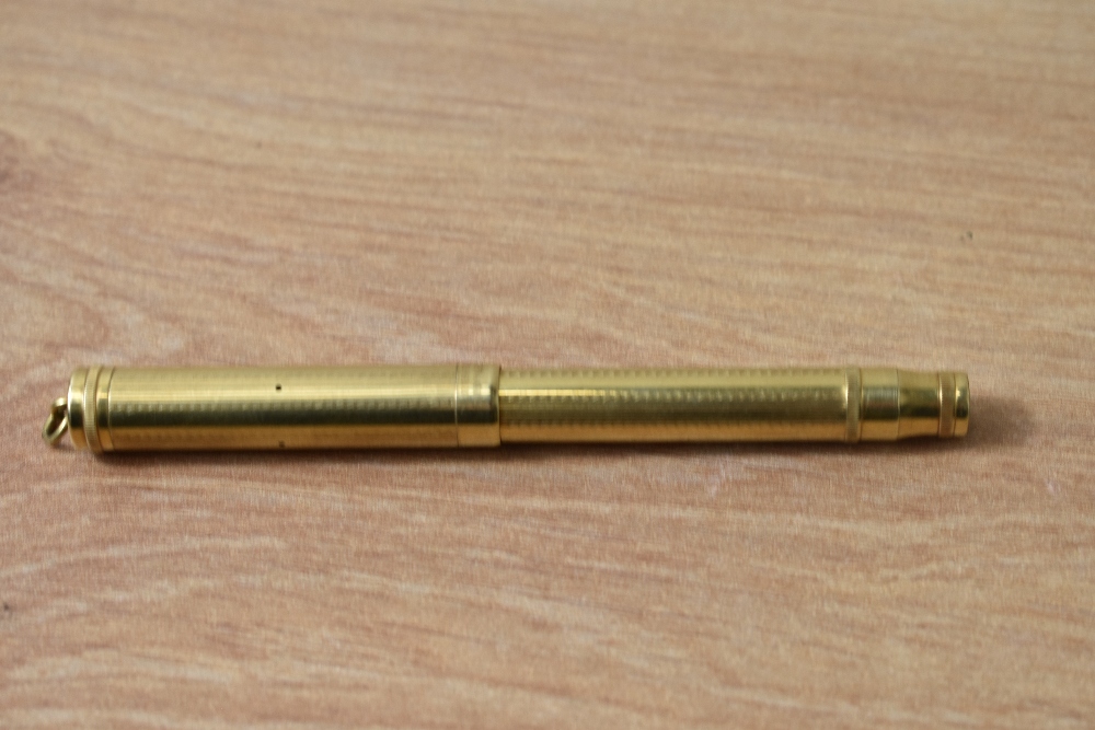 A Parker Duofold Lucky Curve button fill fountain pen in gold fill having Parker Lucky Curve nib - Image 3 of 3