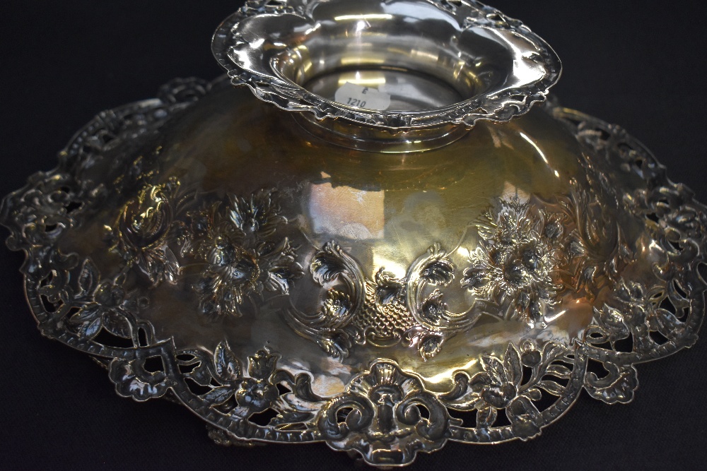 A Victorian silver basket, of oval form with pierced and bead-moulded pivoted handle, over the - Image 5 of 5