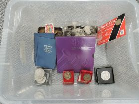 A collection of GB Coins including 2006 £5, First Decimel Coins Sets x3, 1951 Crowns x2, Cupro Nicol