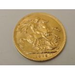 A 1915 George V Gold Sovereign, Royal Mint