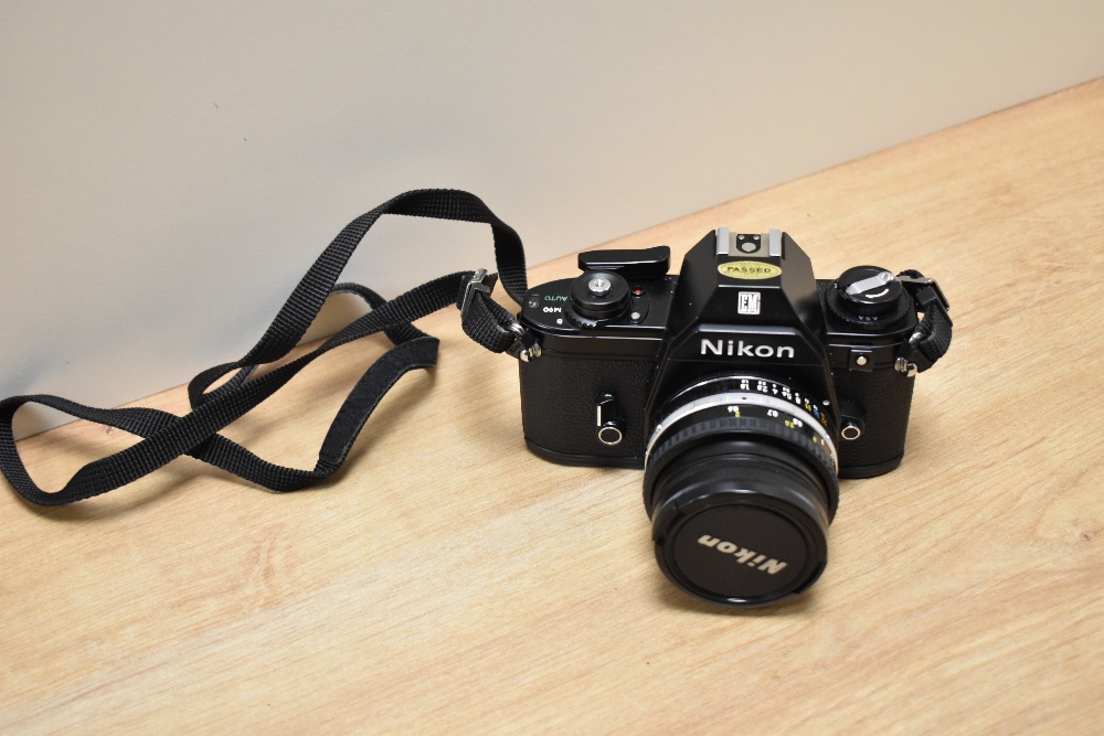 A Nikon EM camera No7148725 with Nikon Series E 1:1,8 50mm lens, a Tamron BPAR Multi C 1:3,5 200mm - Image 4 of 5