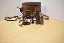 A pair of Goerz, Berlin Tridar binoculars in leather case