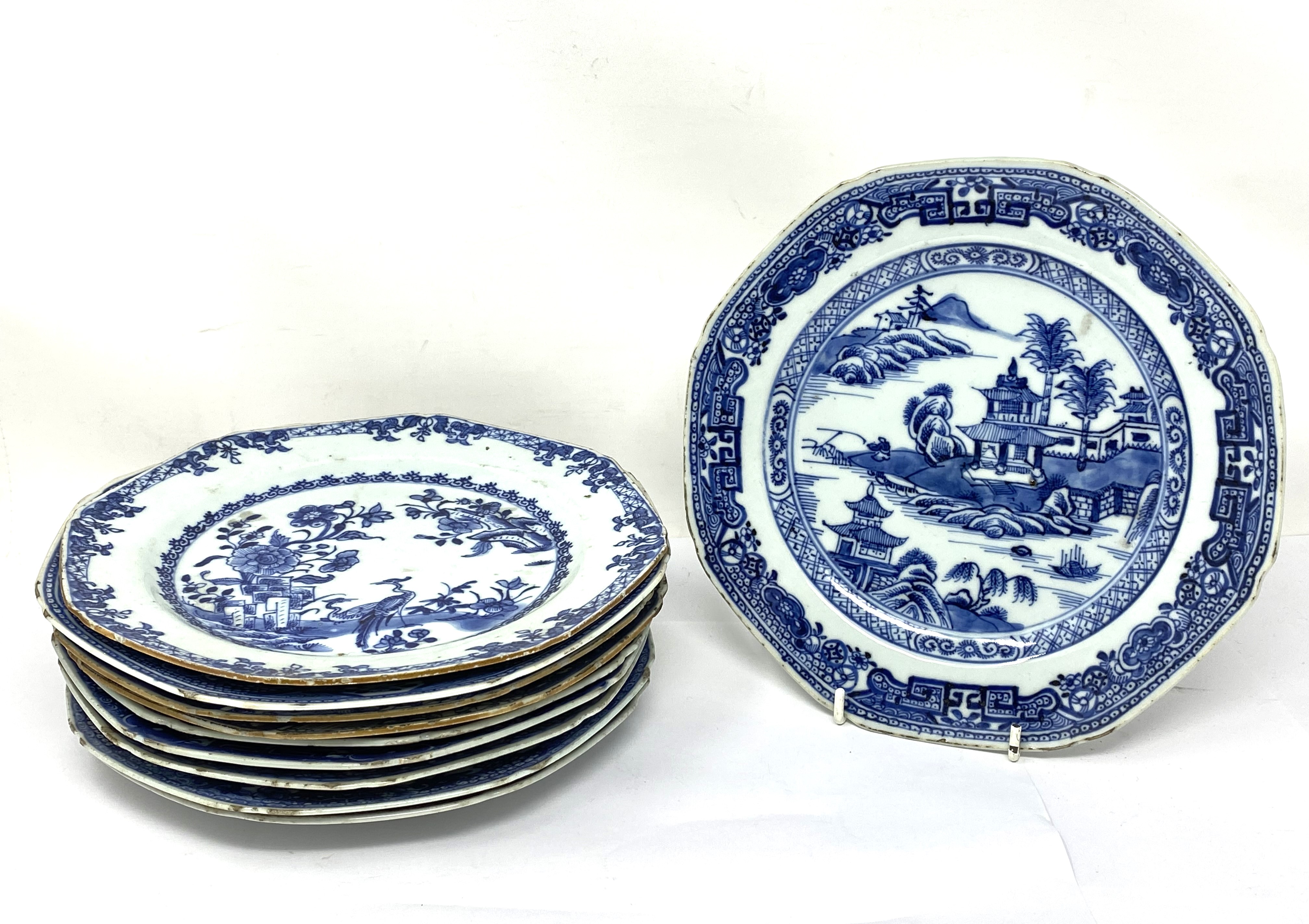 TEN CHINESE EXPORT BLUE AND WHITE DINNER PLATES, 18TH CENTURY