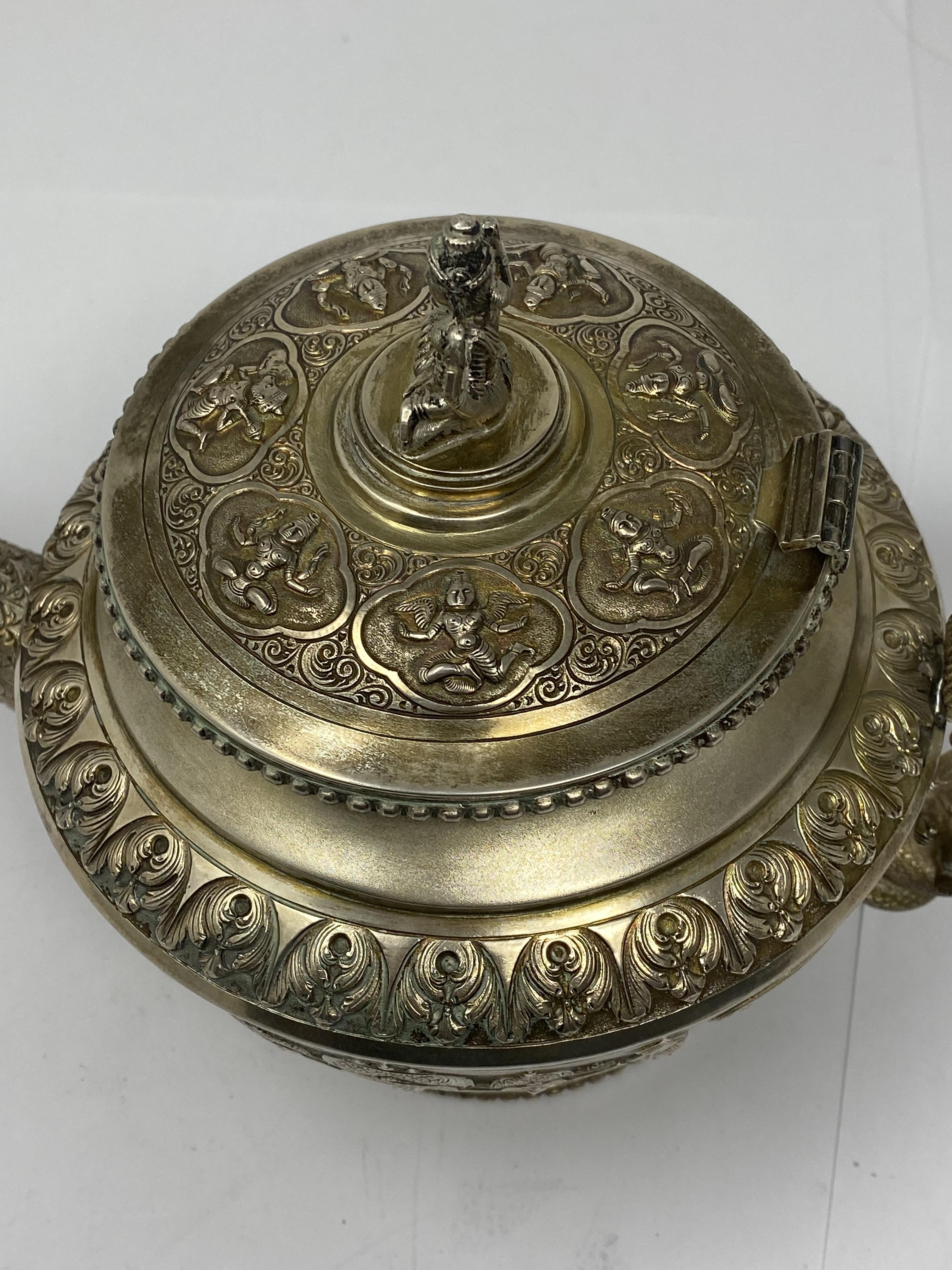 ˜A PARCEL-GILT-SILVER TEA SET, ATTRIBUTED TO P. ORR AND SONS, MADRAS (CHENNAI), INDIA, CIRCA 1905-10 - Image 12 of 18