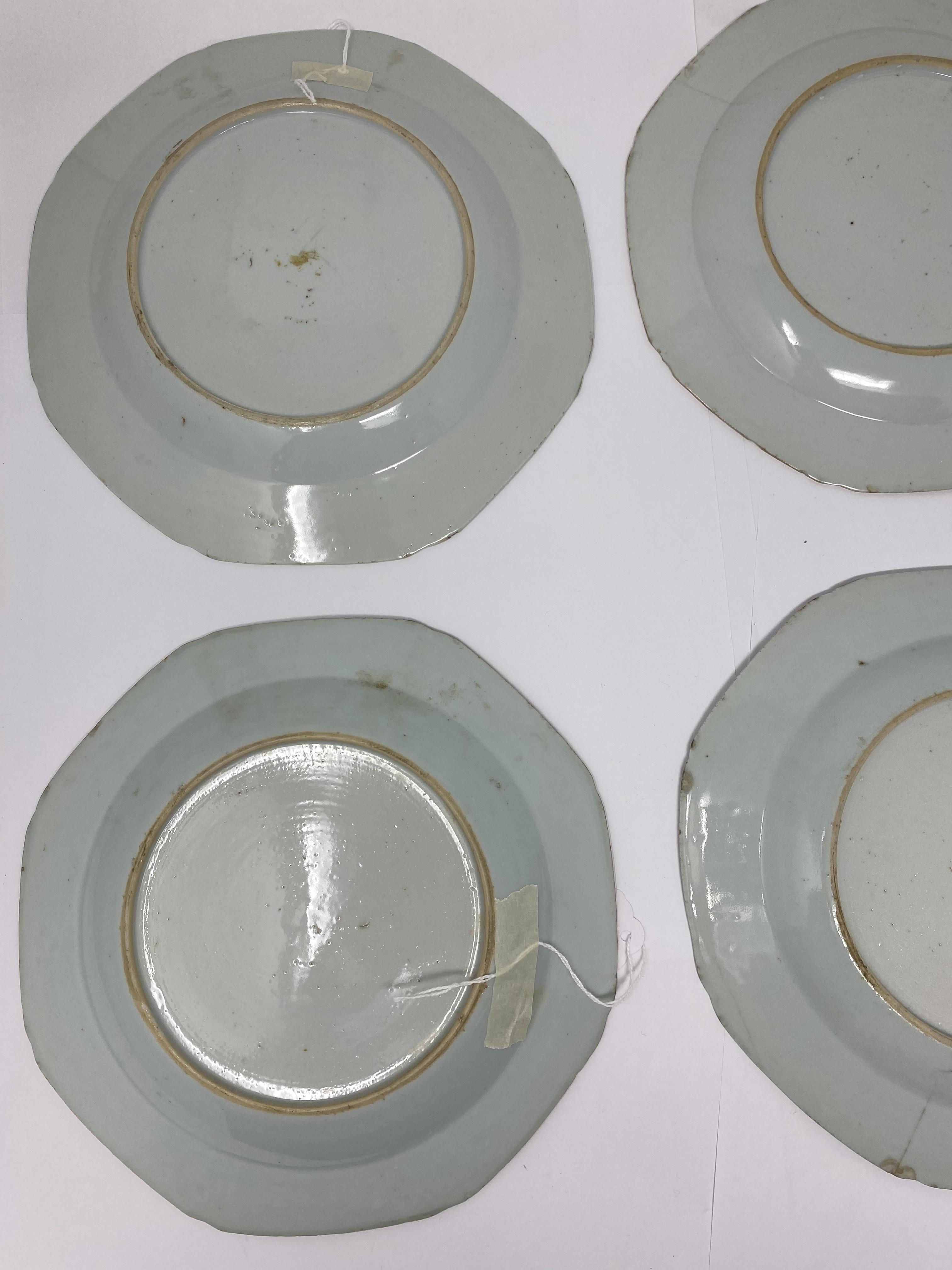 TEN CHINESE EXPORT BLUE AND WHITE DINNER PLATES, 18TH CENTURY - Image 5 of 11