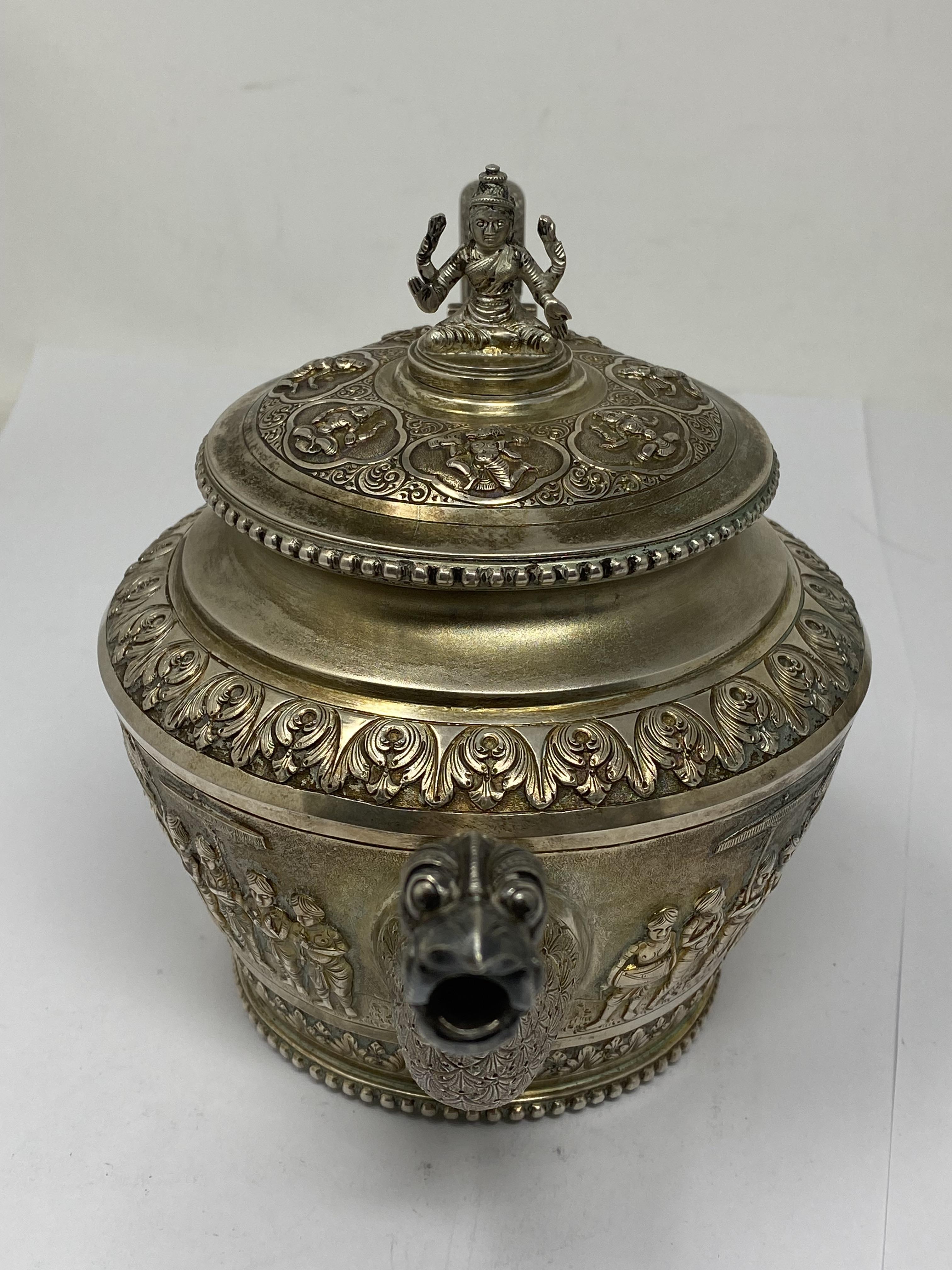 ˜A PARCEL-GILT-SILVER TEA SET, ATTRIBUTED TO P. ORR AND SONS, MADRAS (CHENNAI), INDIA, CIRCA 1905-10 - Image 13 of 18