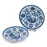 A PAIR OF CHINESE BLUE AND WHITE PLATES, KANGXI PERIOD (1662-1722)