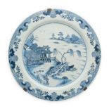 A LARGE CHINESE BLUE AND WHITE CHARGER, QING DYNASTRY, LATE 18TH CENTURY