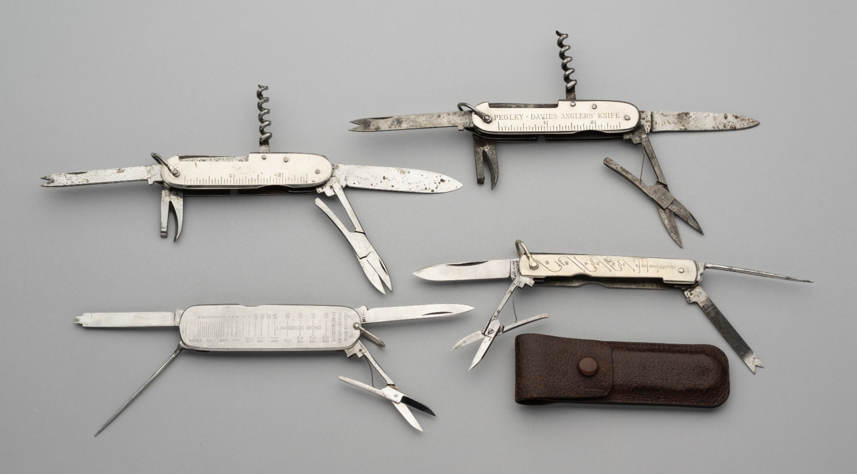 A PEGLEY-DAVIES ANGLER’S KNIFE, AND THREE FURTHER ANGLER’S KNIVES, EARLY 20TH CENTURY