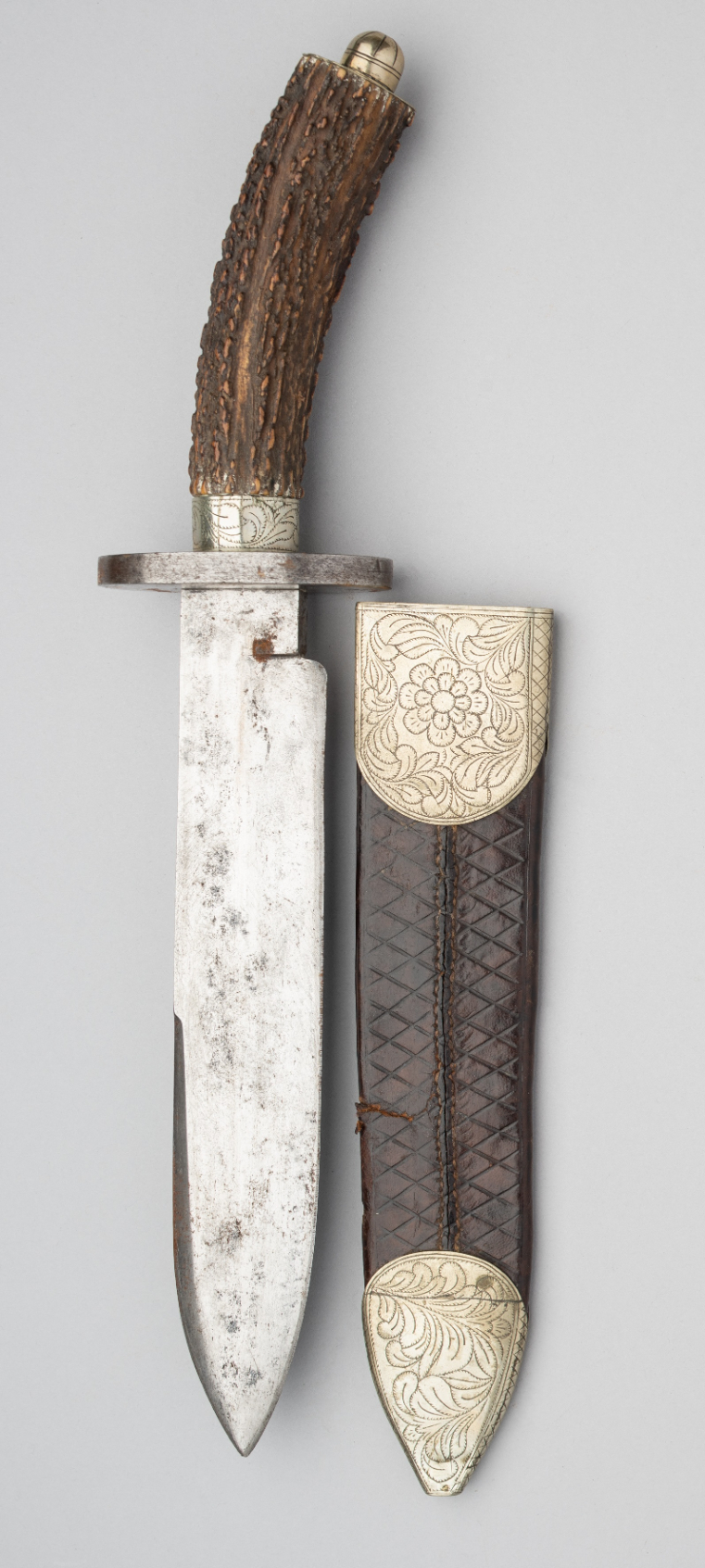 AN INDIAN BOWIE KNIFE, LATE 19TH/EARLY 20TH CENTURY