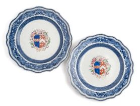 A PAIR OF CHINESE EXPORT ARMORIAL DINNER PLATES, QIANLONG PERIOD, CIRCA 1775