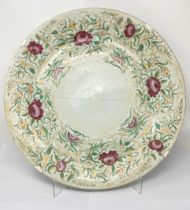 A CHINESE PORCELAIN CHARGER, FIRST HALF 19TH CENTURY