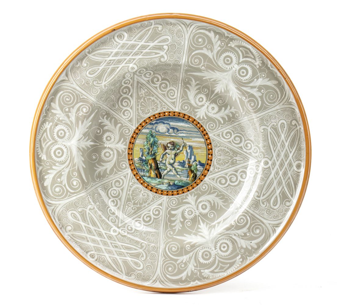 MOLARONI - PESARO: Plate with putto