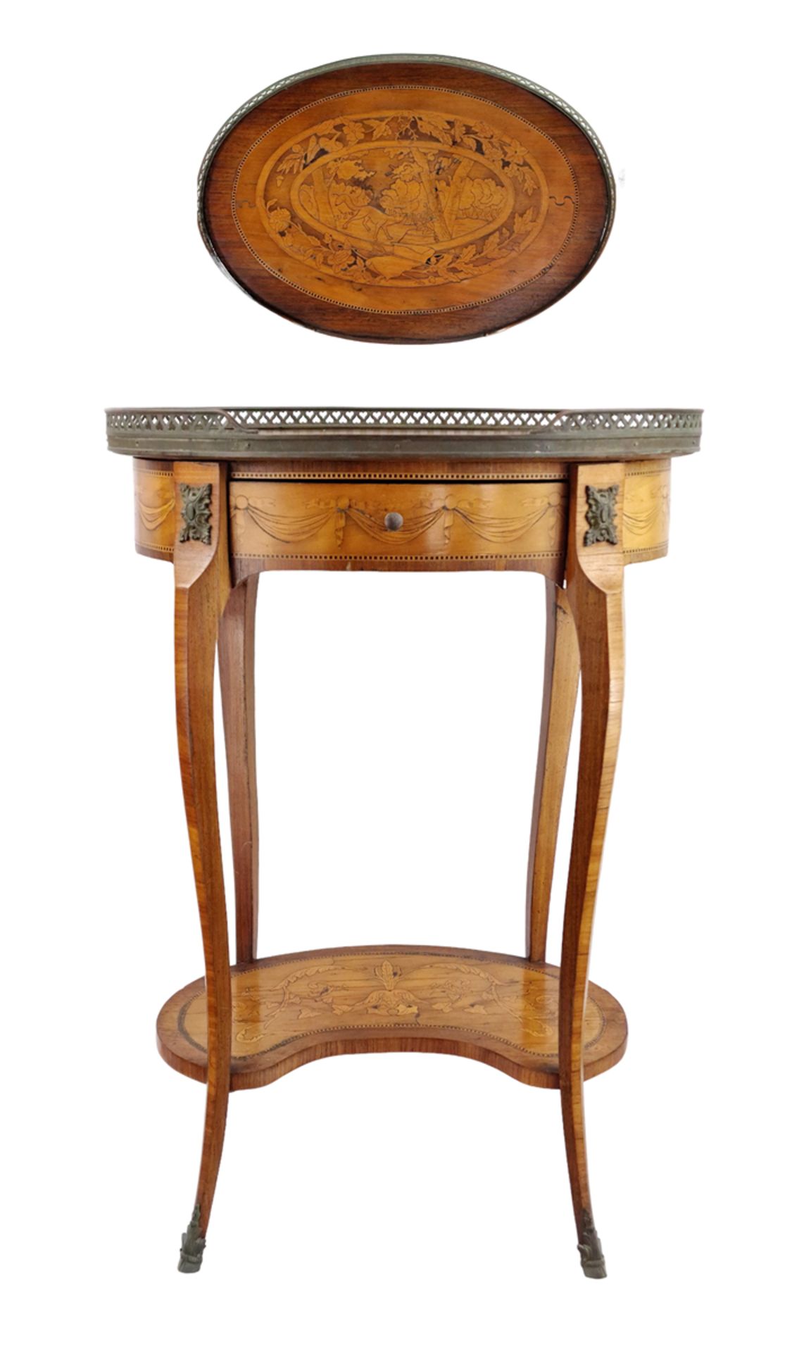 BELLE TABLE ROGNON, vers 1900