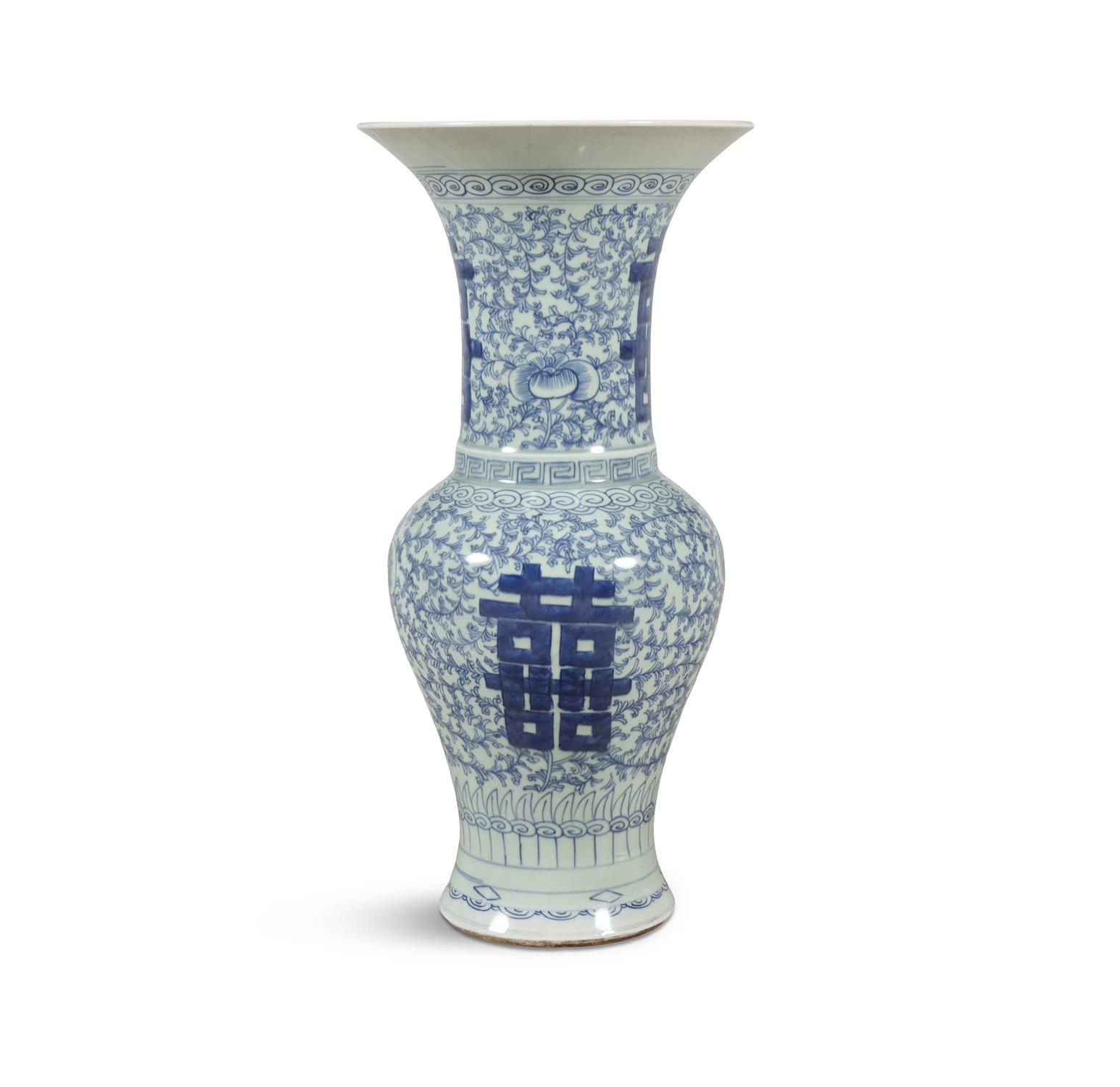 A CHINESE BLUE AND WHITE 'YEN YEN' VASE, decorated with shou motifs against a ground of