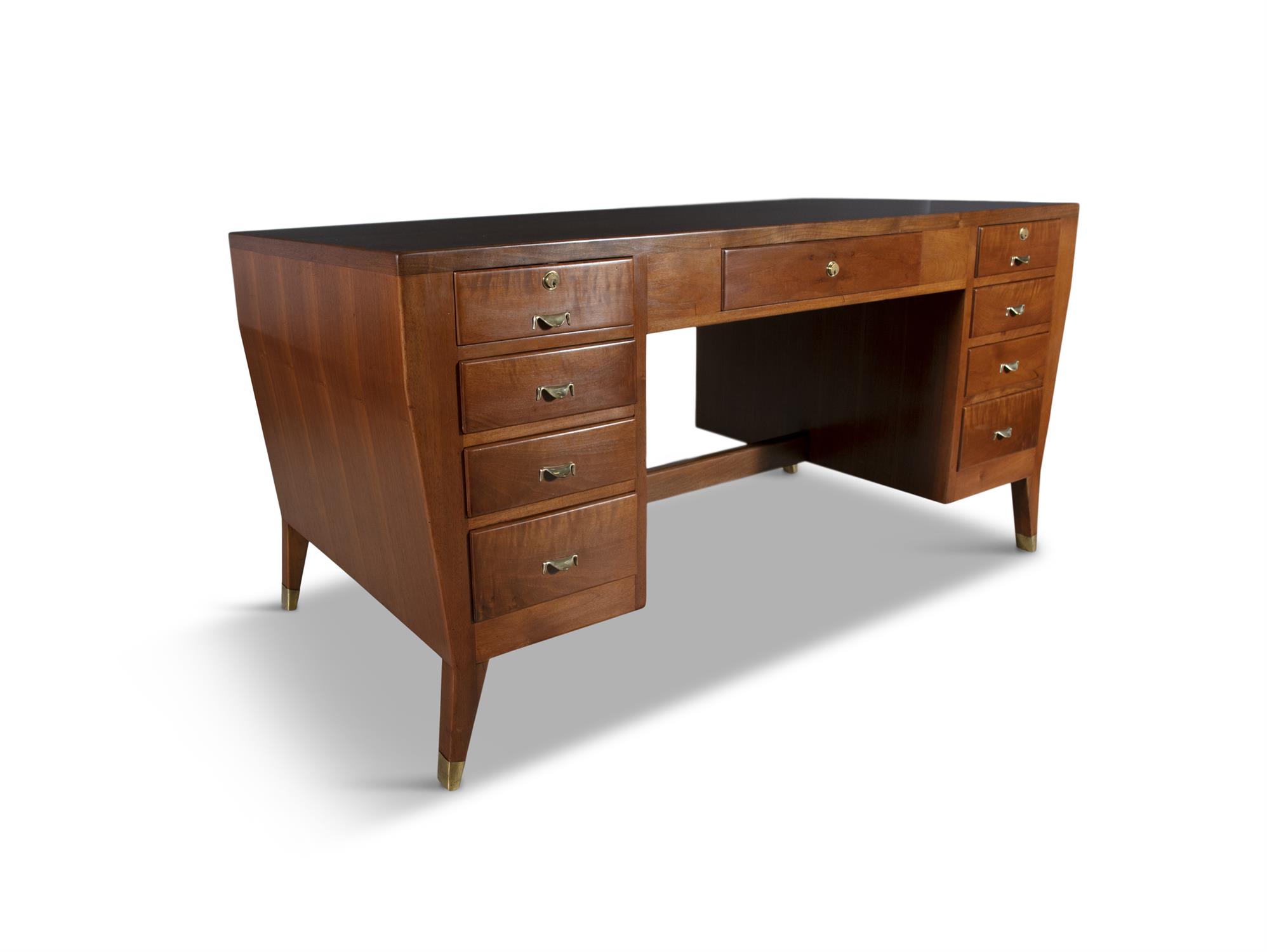 GIO PONTI (1891 - 1979) A walnut desk by Gio Ponti with brass detailing. Italy, c.1954. - Image 2 of 4